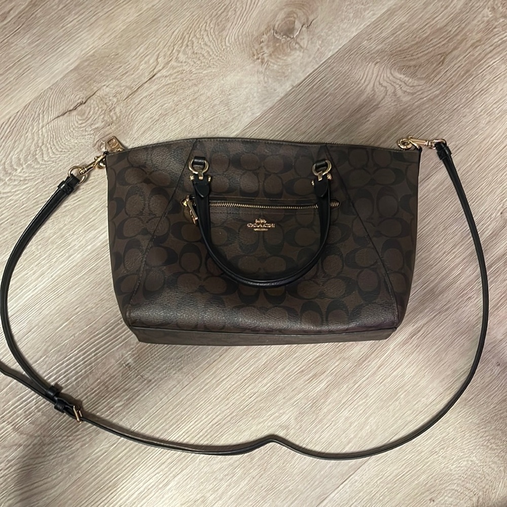 Coach crossbody monogram bag